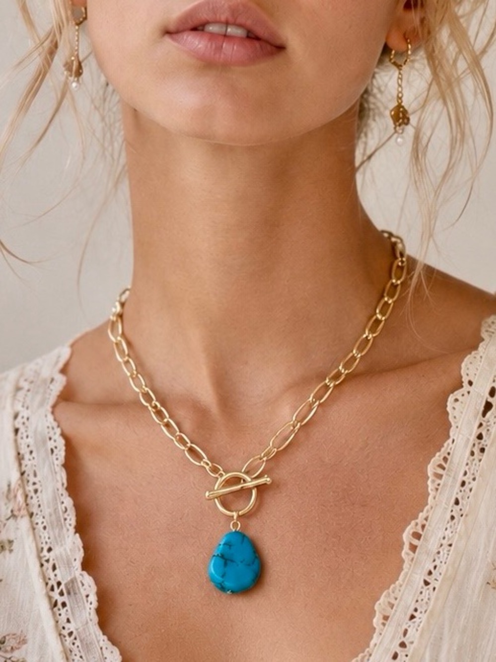 NWT 18K Gold Plated Link Chain Statement Toggle Necklace Turquoise  Pendant Boho - Picture 2 of 8